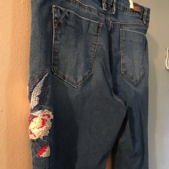 Women’s Royalty high rise jeans - Picture 6 of 7